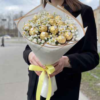 Bouquet «Ferrero Rocher» - code:202