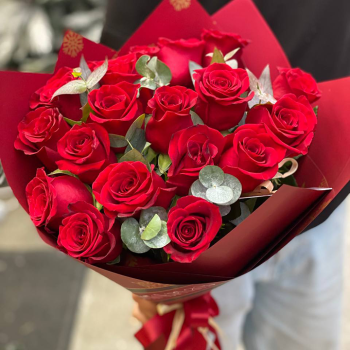 Bouquet of 21 red roses - code 2232