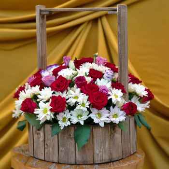 Flowers in wooden box - code:8009